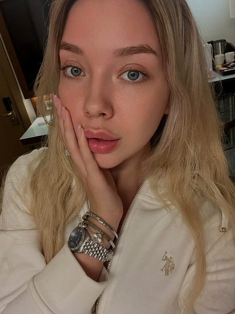 Dubai escort girl Nadezhda
