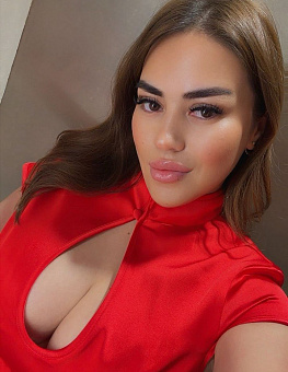 UAE escort girl Lora